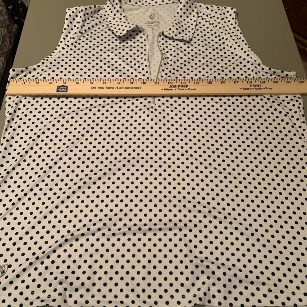 Ggblue navy and white